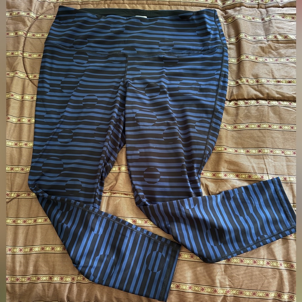 Chico’s Zenergy leggings blue/black poly/spandex sz 3(16)